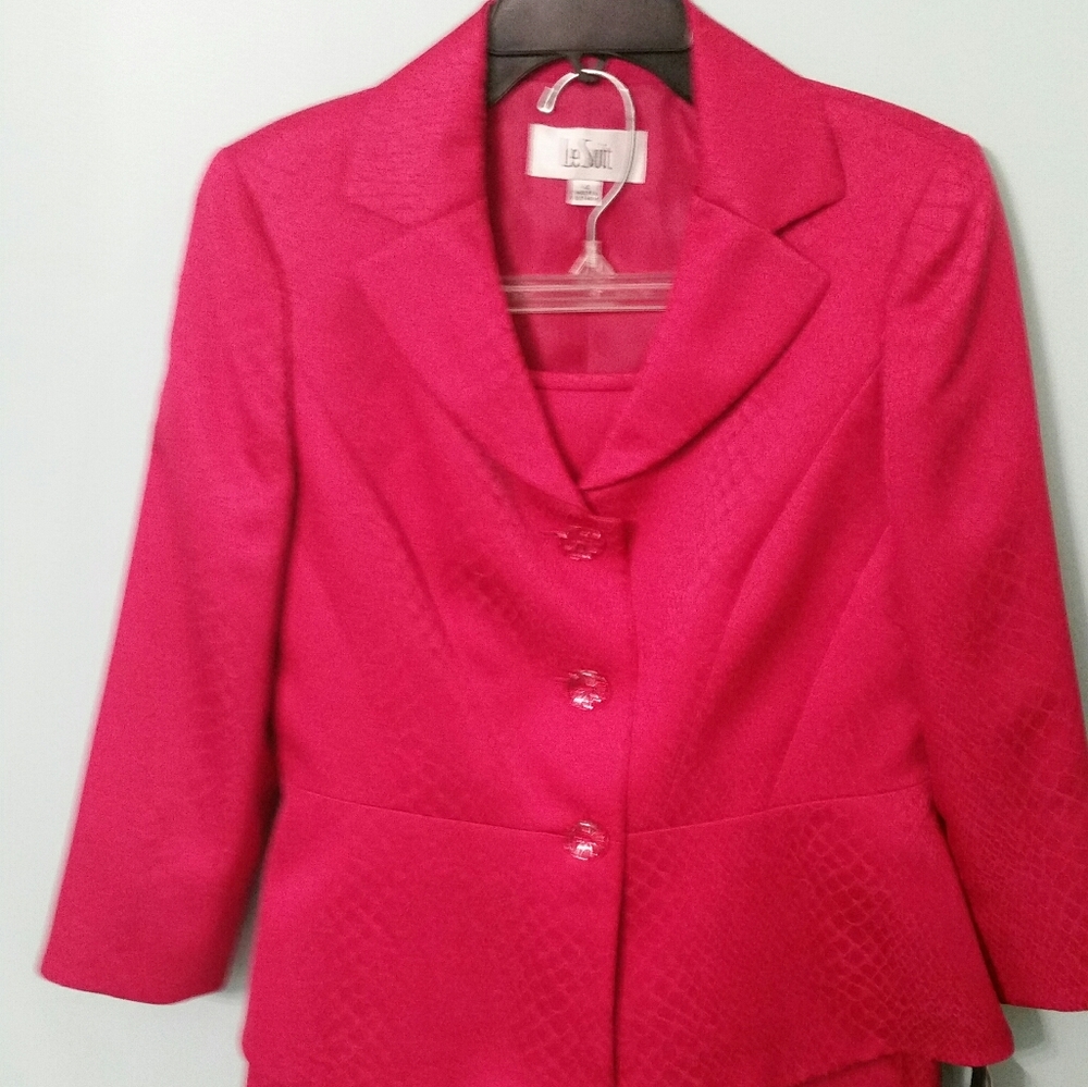 Le Suit jacket and skirt